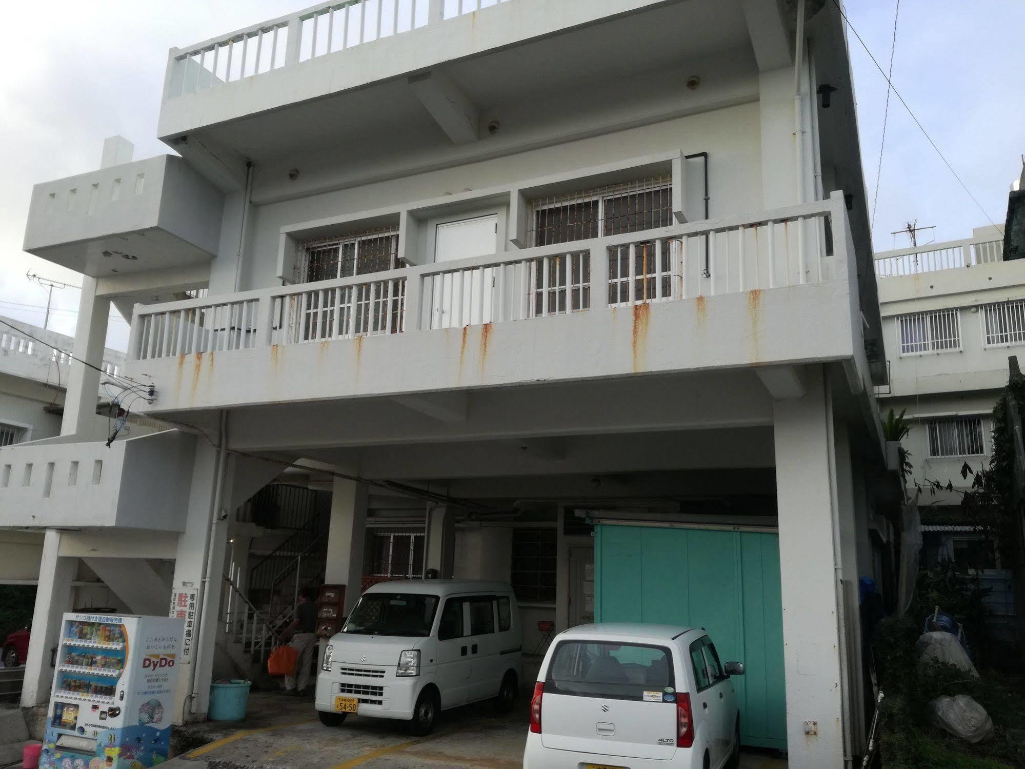 Koza Share House Hotel Okinawa Ngoại thất bức ảnh